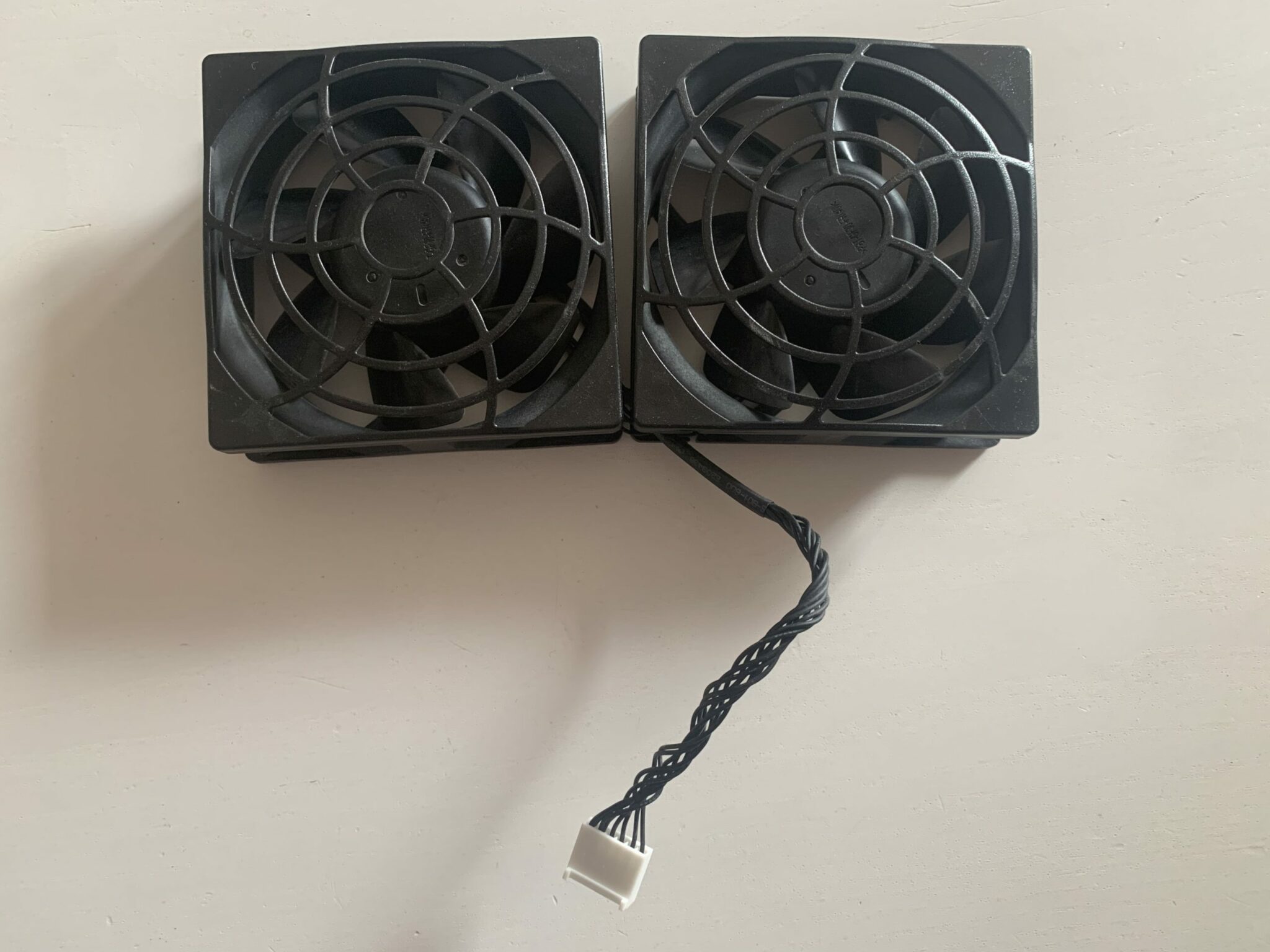 How to make a HP Z820 workstation quieter and cooler Claudio Bräuer